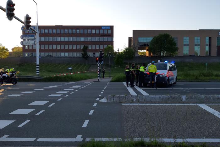 Fietser zwaargewond bij aanrijding met auto