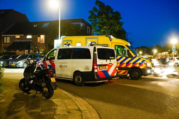 Persoon gewond bij mogelijk steekincident