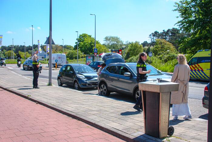 Schade na kettingbotsing tussen drie voertuigen