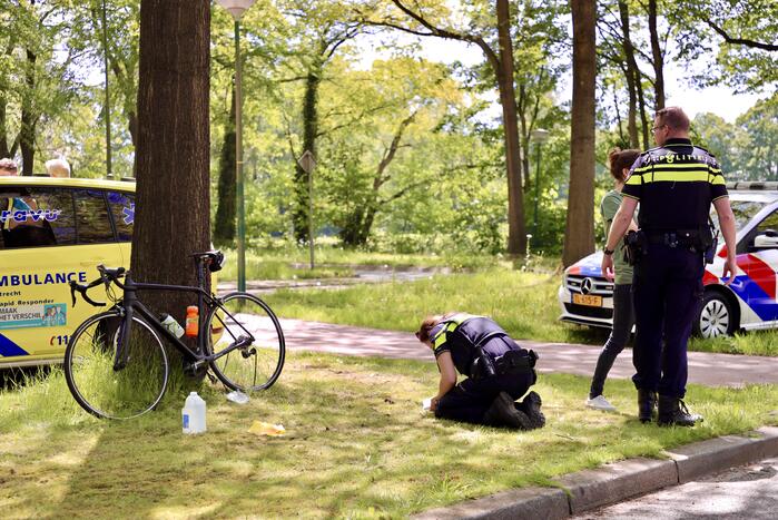 Overstekende wielrenner aangereden