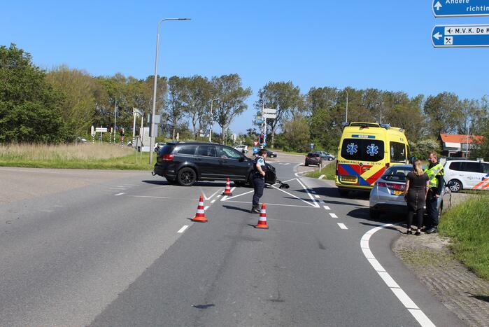 Ongeval tussen personenauto en motorrijder