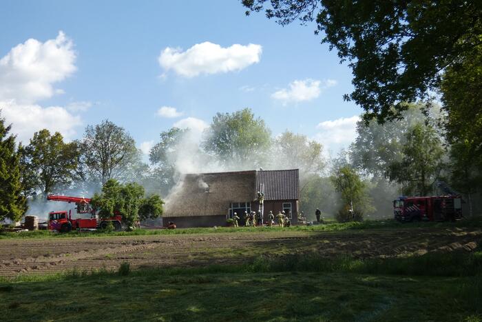 Grote brand in woonboerderij