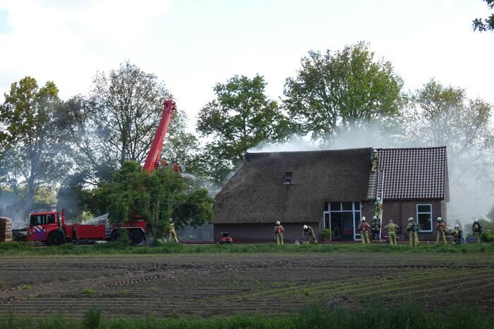 Grote brand in woonboerderij