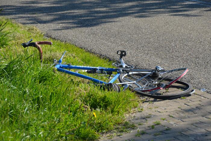 Gewonden bij ongeval tussen wielrenner en motorrijder