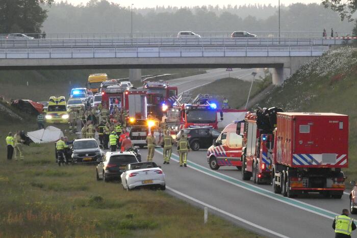 Vier doden en vijf gewonden bij zeer ernstig ongeval