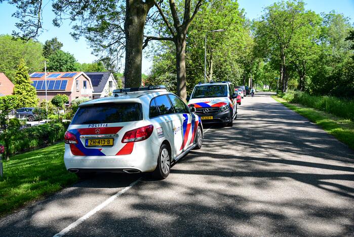 Onderzoek naar overleden persoon in tuin van villa