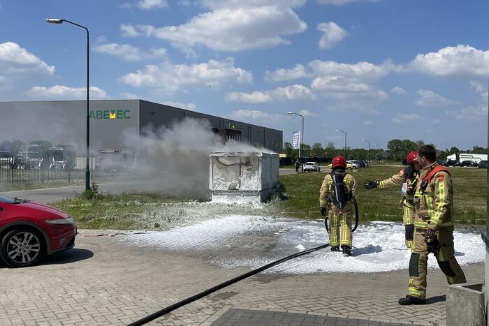 Stroomhuis in brand gevlogen