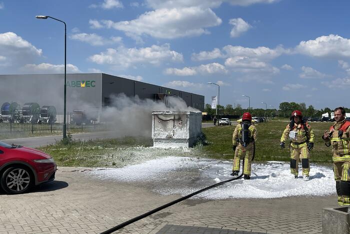 Stroomhuis in brand gevlogen
