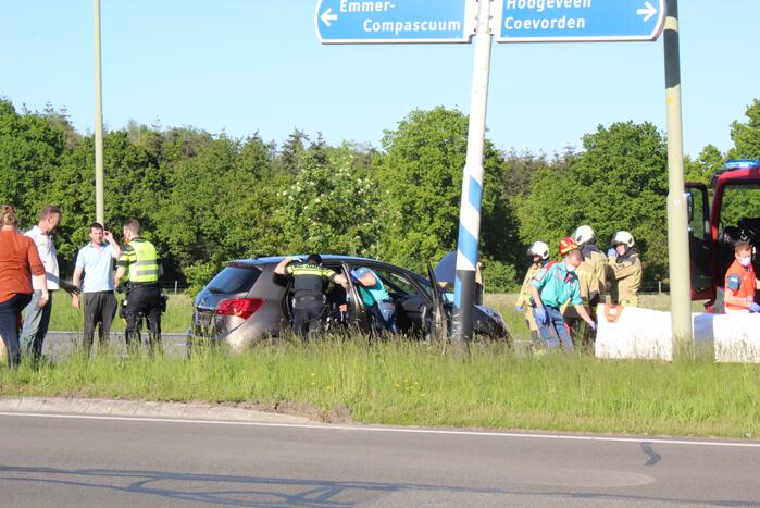 Gewonde bij ongeval tussen twee auto's