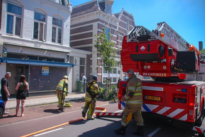 Brand op balkon van bovenwoning