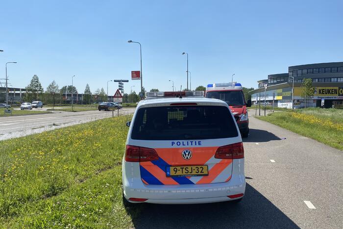 Bestelbus volledig uitgebrand