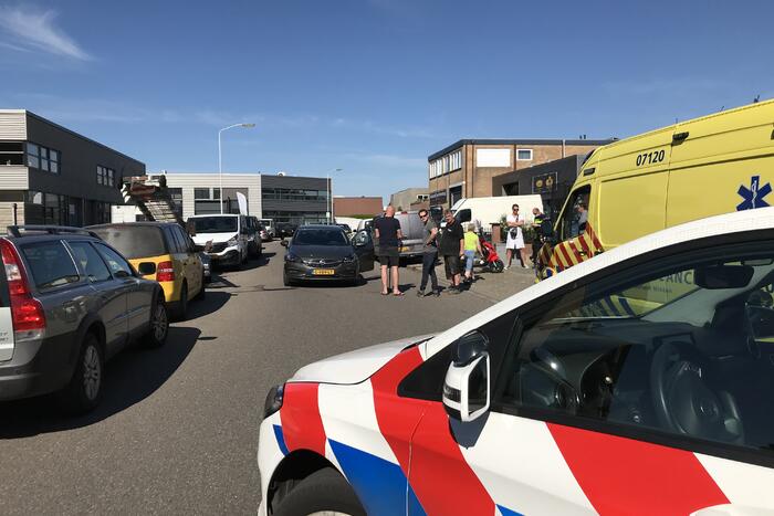 Scooterrijder aangereden door auto