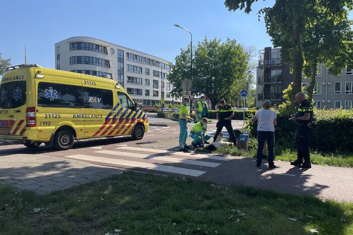 Fietser gewond bij botsing op rotonde