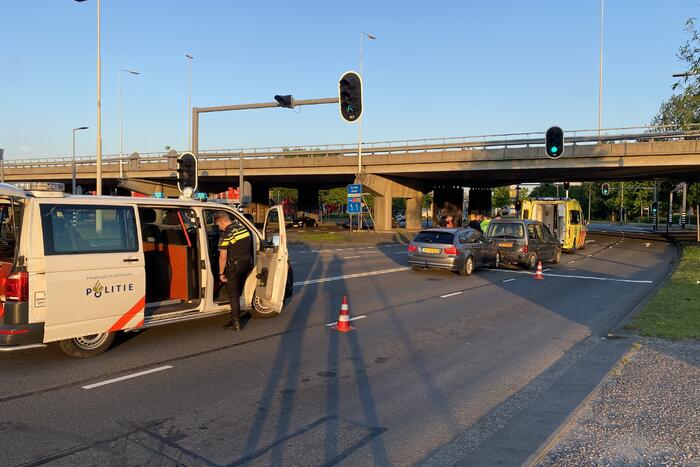 Twee gewonden bij ongeval voor verkeerslicht