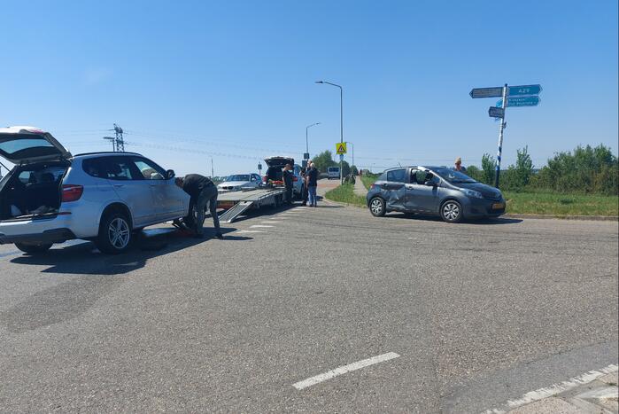 Flinke schade bij aanrijding op kruising