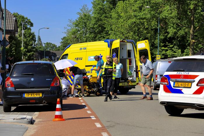 Scootmobielrijdster aangereden door bestelbus