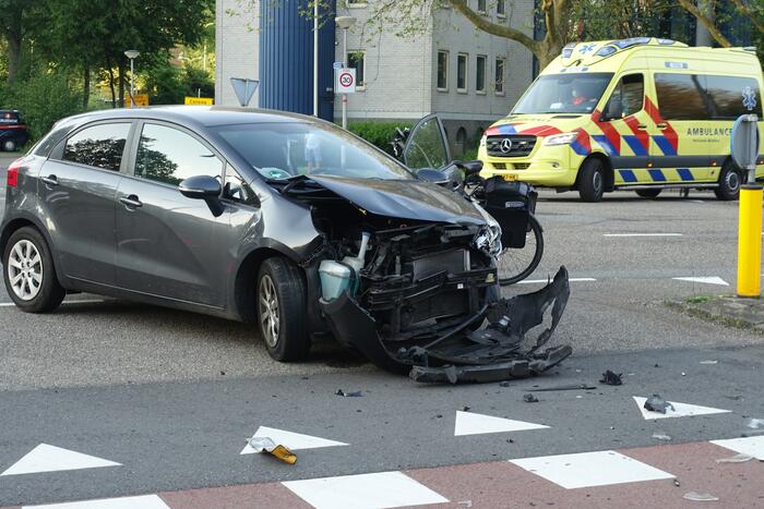 Twee auto's in botsing