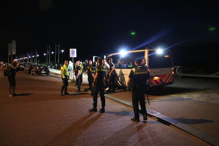 Grote politie inzet op het strand