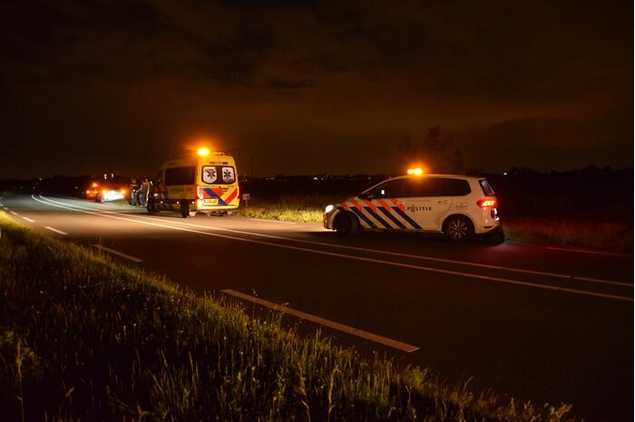 Motorrijder raakt te water bij ongeval