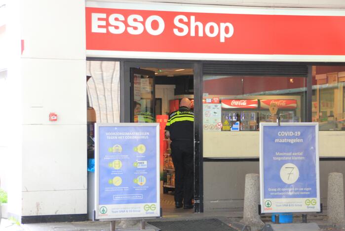 Man slaat op de vlucht na overval Esso-tankstation