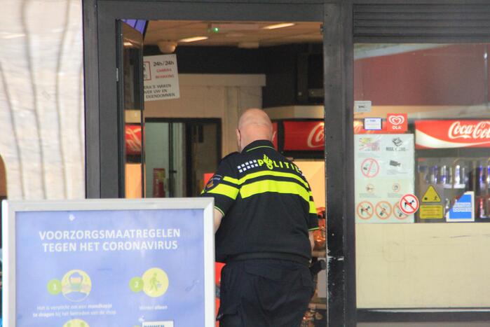 Man slaat op de vlucht na overval Esso-tankstation