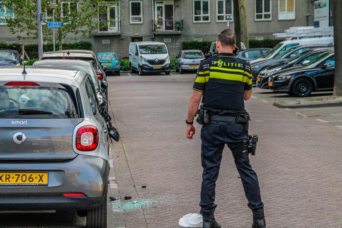 Personenauto fors beschadig na ongeval