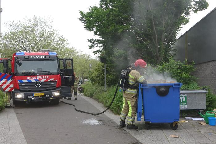 Brand in papiercontainer