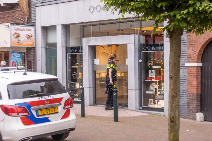 Drie verdachten aangehouden na diefstal met geweld op Iris-Brillen