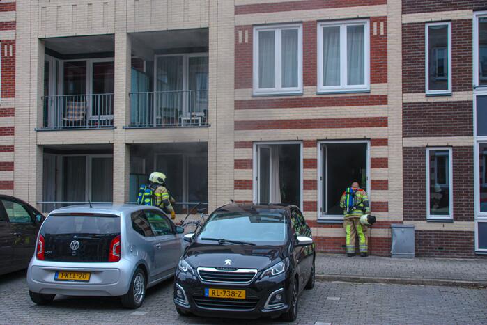 Veel rook bij keukenbrand in appartement