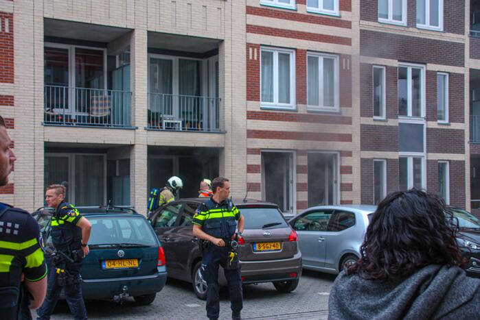 Veel rook bij keukenbrand in appartement