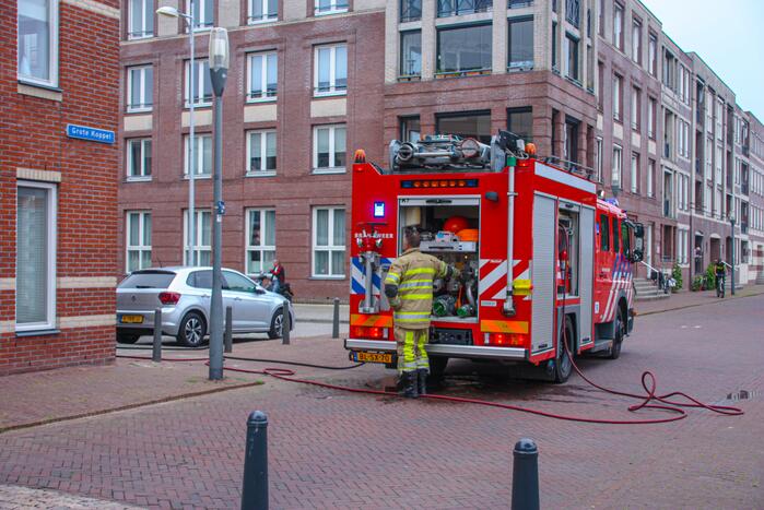 Veel rook bij keukenbrand in appartement