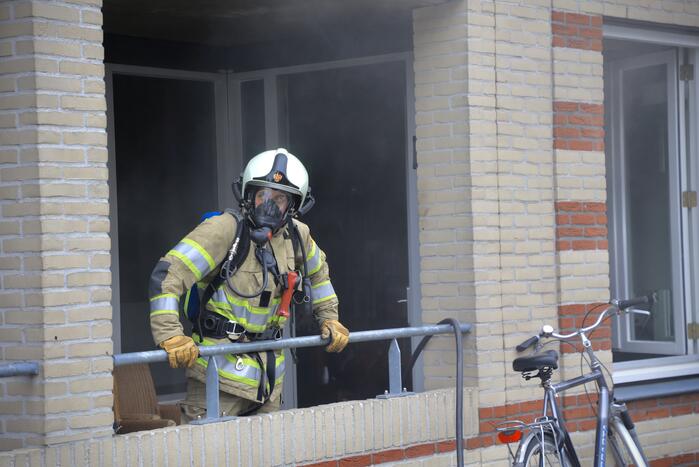 Veel rook bij keukenbrand in appartement