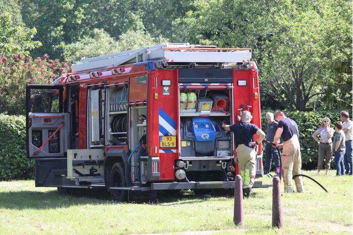 Gewonde bij brand op volkstuinencomplex