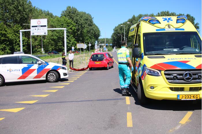 Motorrijder gewond bij botsing met auto