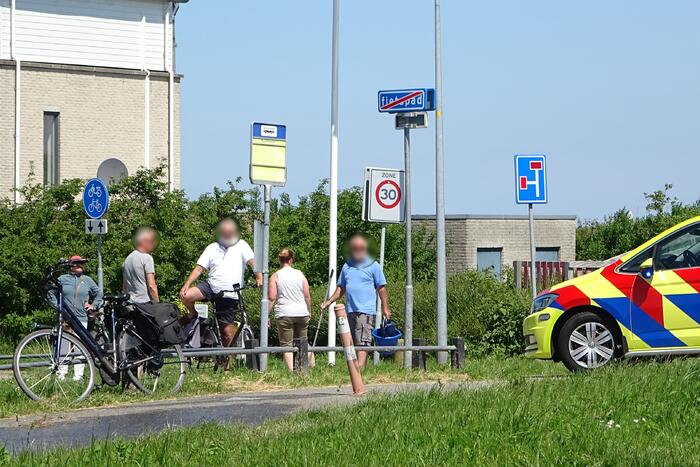 Persoon ernstig gewond na val met fiets