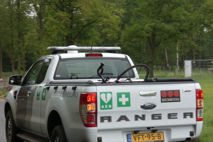 Wielrenner ernstig gewond na val