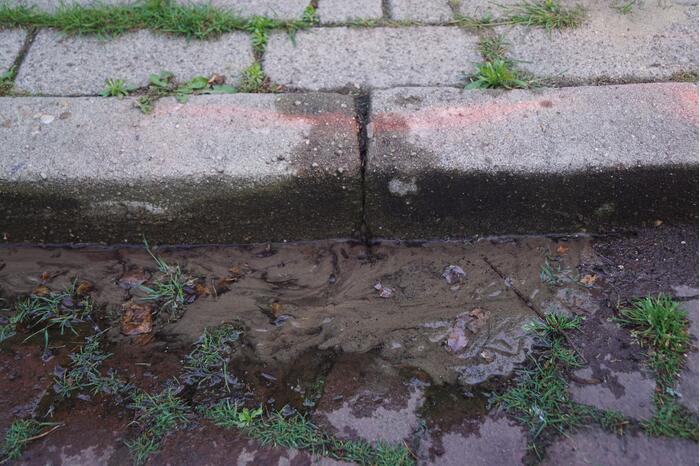 Stoep opengebroken door waterlekkage