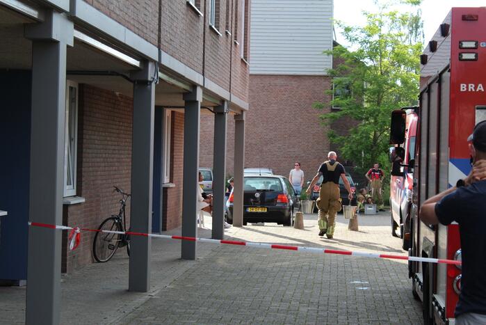 Poeder in brievenbus flatgebouw