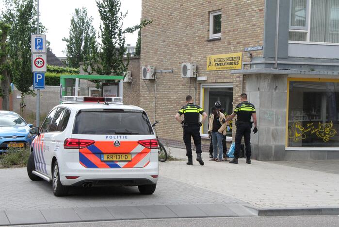 Dronken man aangesproken en gesommeerd te vertrekken