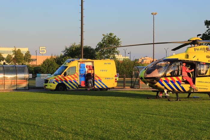 Hockeyspeler zwaargewond bij incident op veld