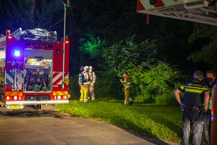 Flatwoning onbewoonbaar door grote uitslaande brand