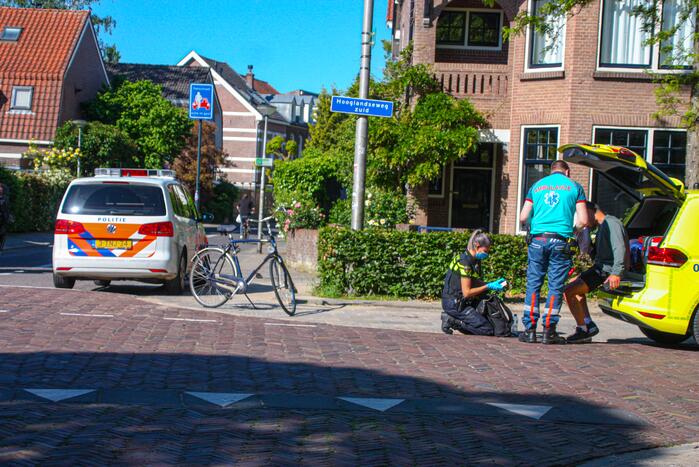 Man op fiets gewond bij verkeersongeval