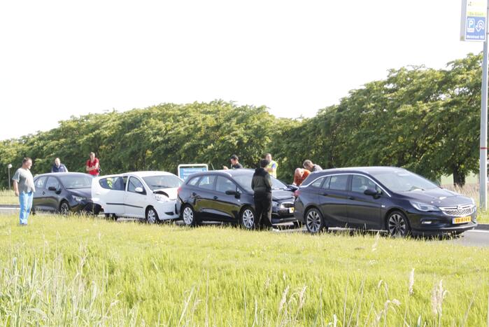 Persoon gewond na ongeval met personenauto