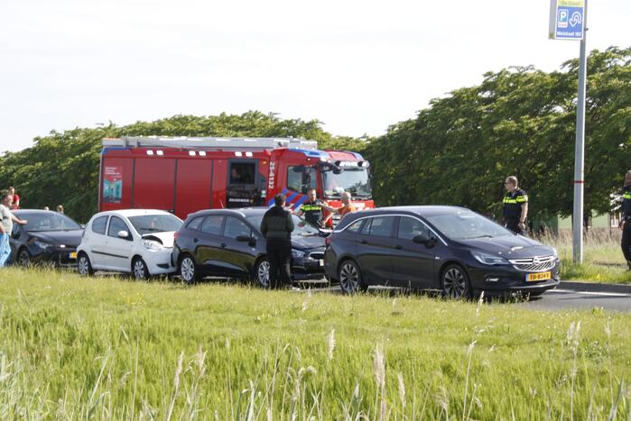 Persoon gewond na ongeval met personenauto