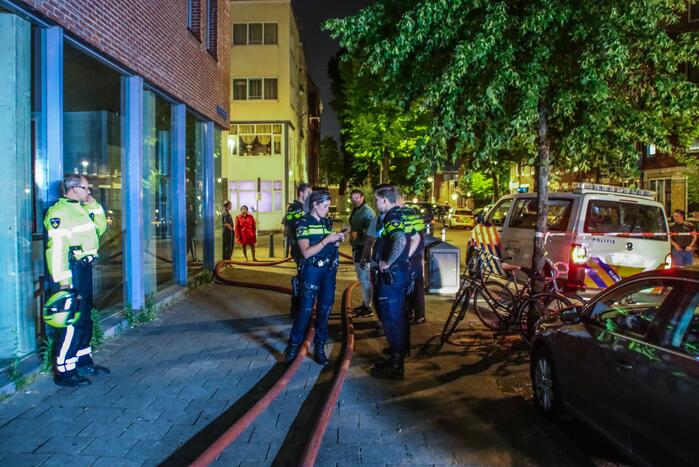 Motor brandt uit in parkeergarage