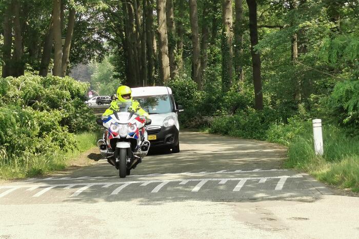 Grootscheepse controle door politie, douane en gemeente