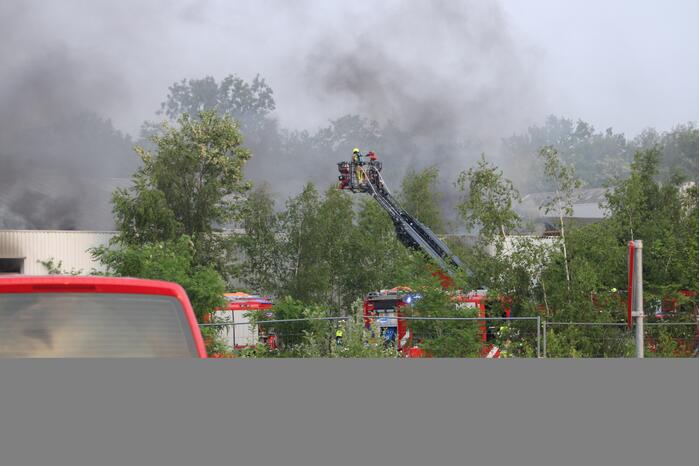 Uitslaande brand in loods waar drugsafval werd gevonden
