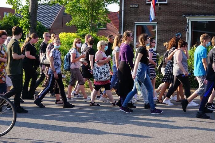 Stille tocht voor doodgestoken 14-jarige jongen