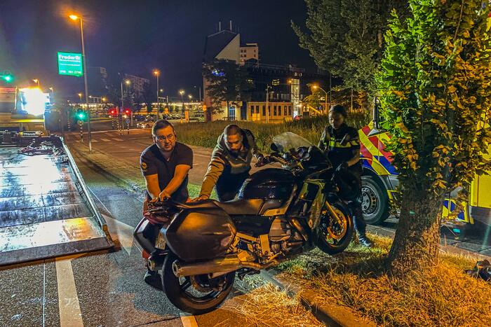 Motorrijder gewond na ongeval met voertuig