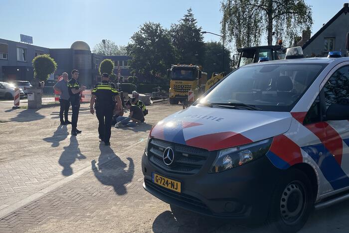 Scooterrijdster gewond na val door losliggend zand